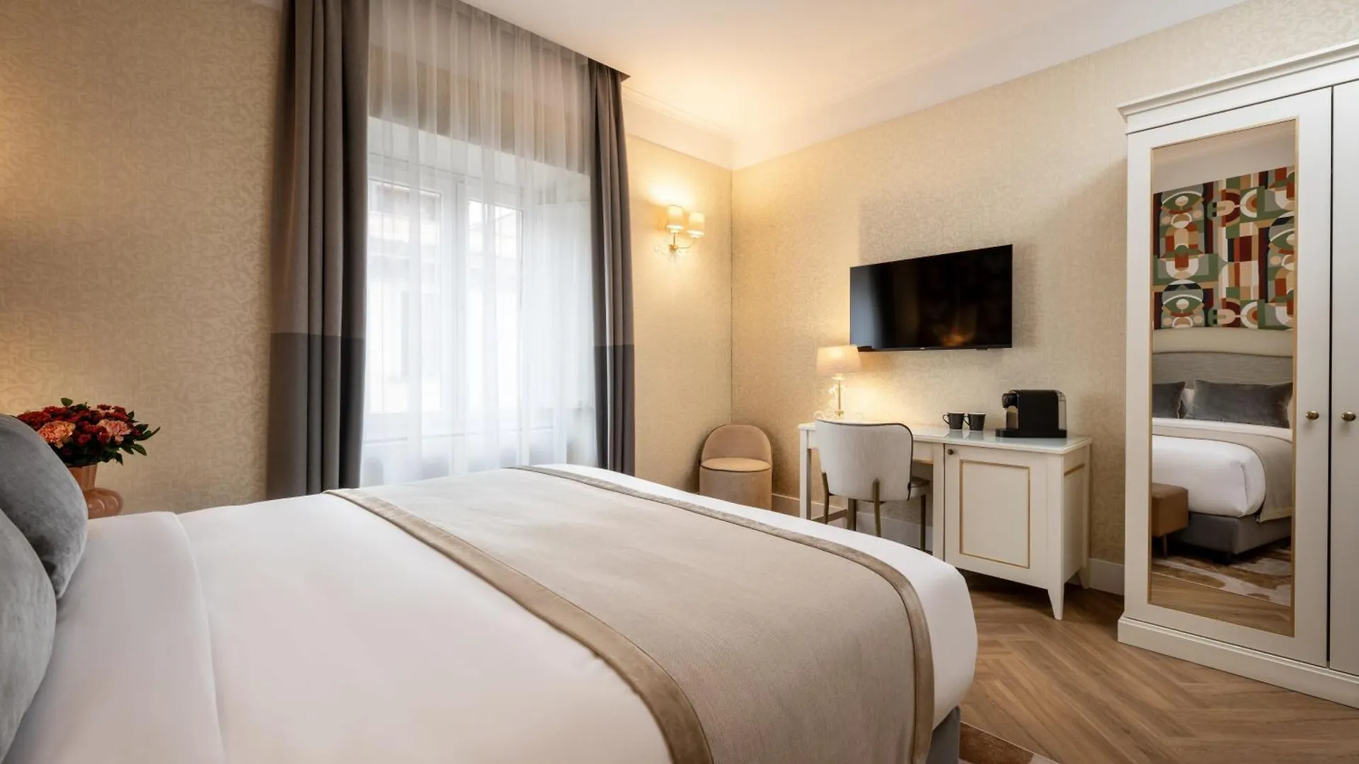 Leonardo Boutique Hotel Rome Monti 4*,