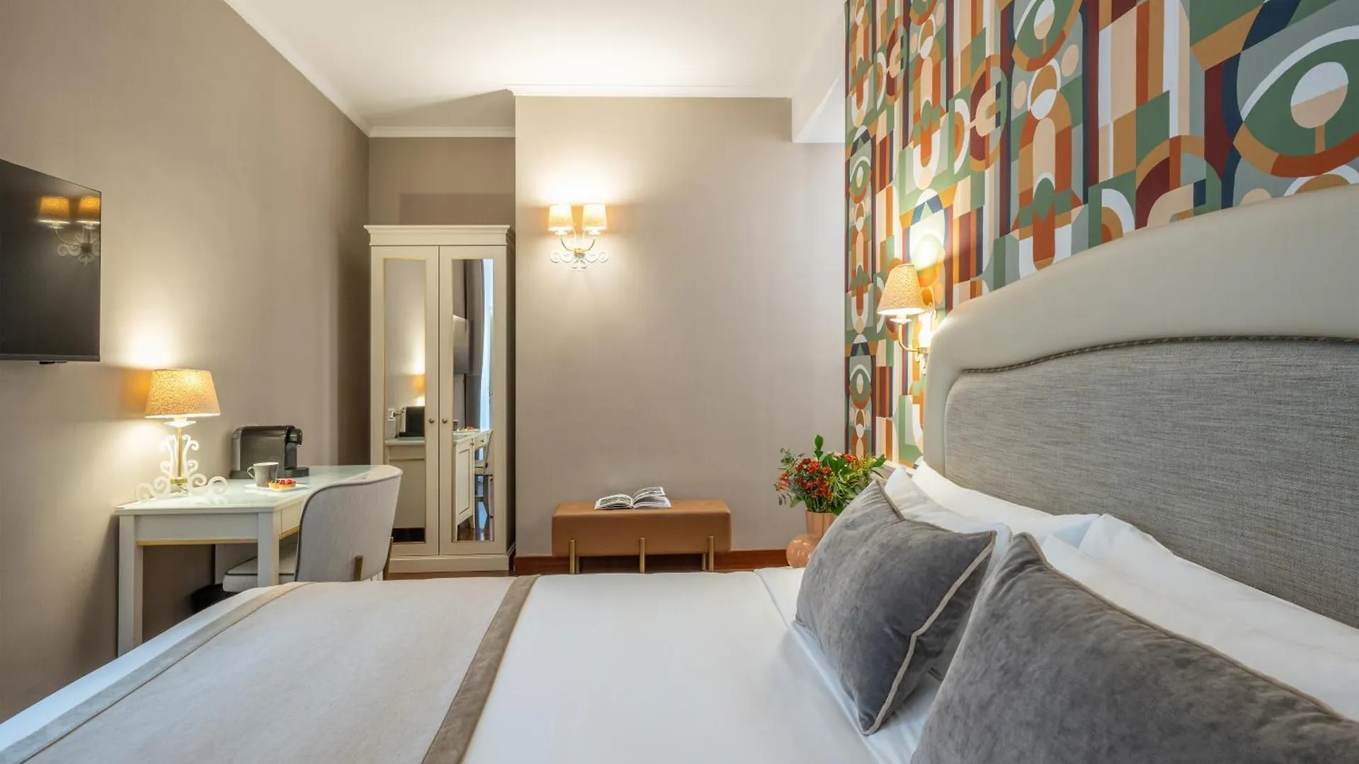 Leonardo Boutique Hotel Rome Monti 4*,