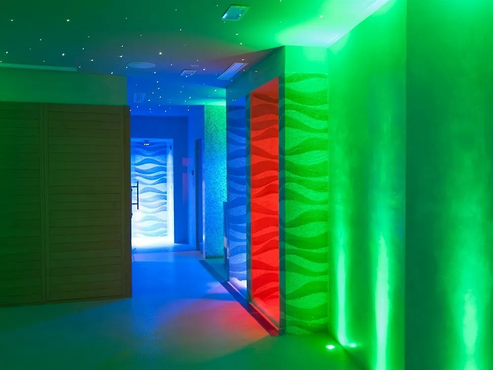 Leonardo Boutique Hotel Rome Monti 4*,